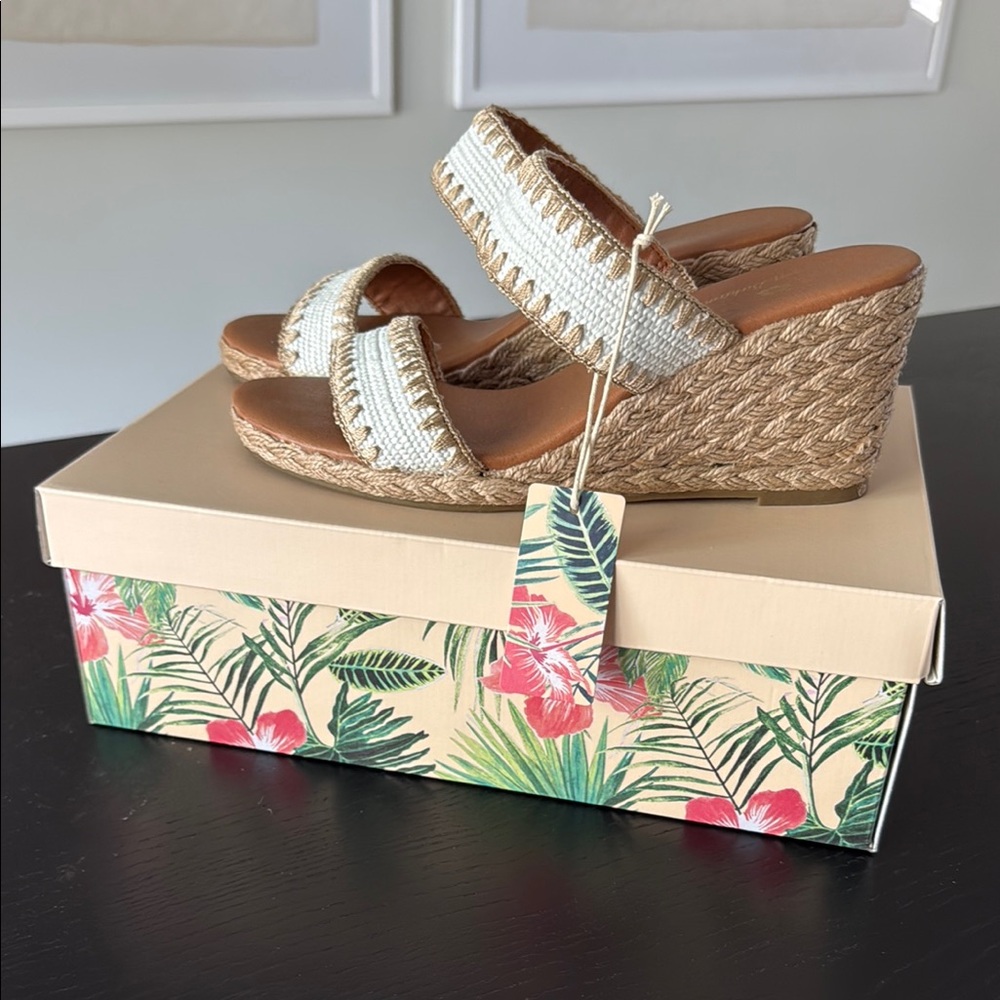 Tommy Bahama Cream and Tan Wedge Sandal